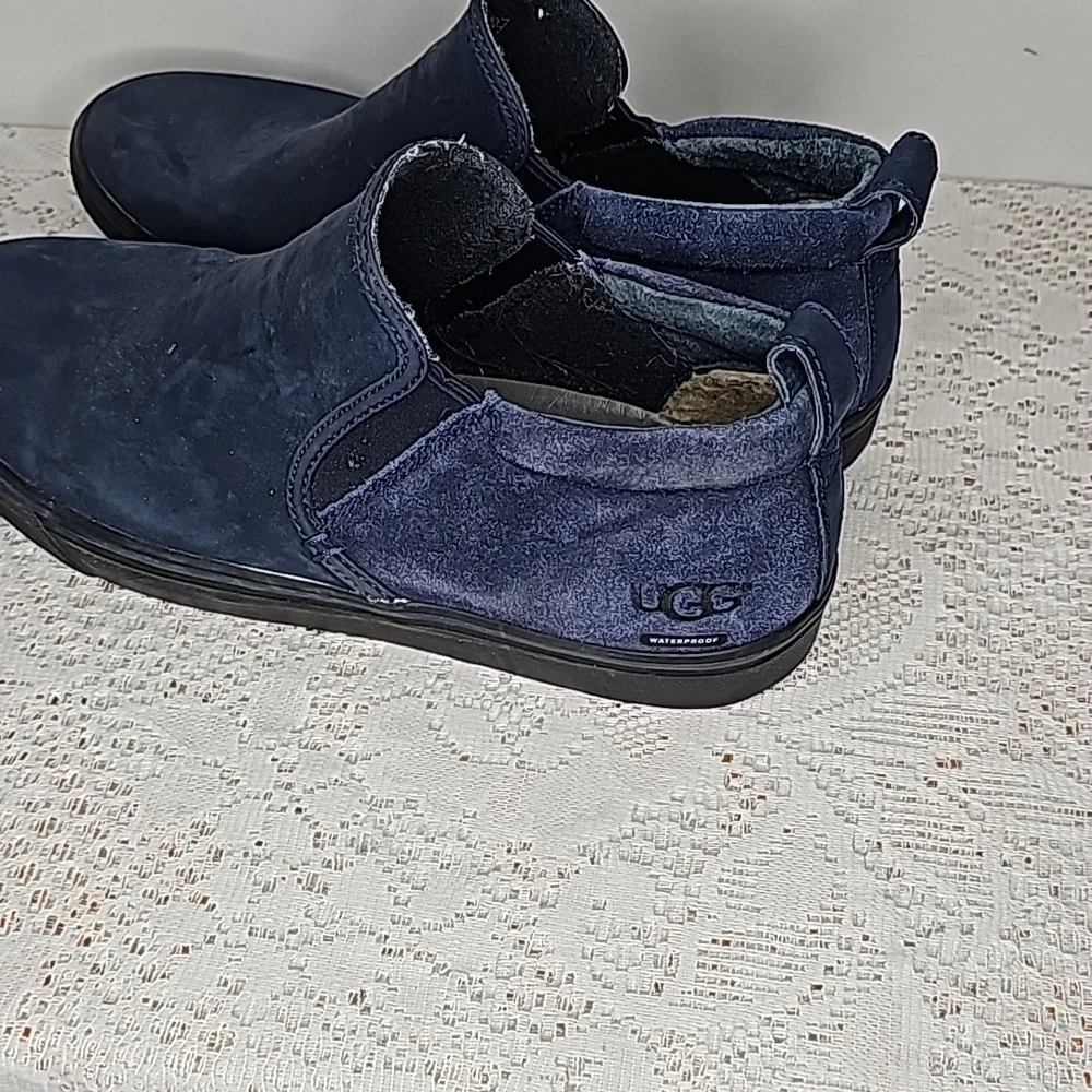 UGG men's Kemp waterproof suede leather navy blue slip on comfort system boot 11